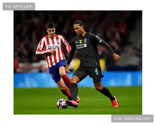 巴黎边路进攻看似犀利，实则缺乏层次与变化