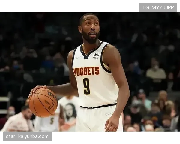 里德无球跑动制造空位，三分效率领跑后卫群