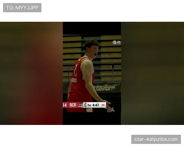 进攻犯规的判定标准：何时持球进攻方会被吹罚犯规？